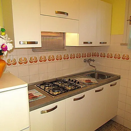 Apartment In 24428 *